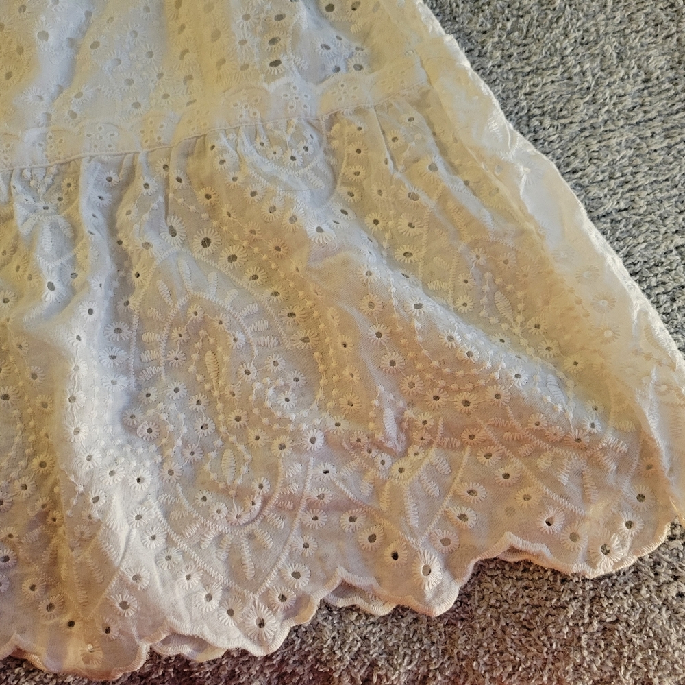 Betsey Johnson On/Off Shoulder White Eyelet Dress Size Med NWT - Picture 2 of 8